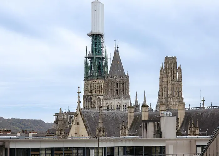 Le Monet Joli Vue Cathedrale ! Daire